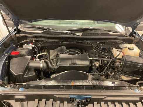 Used 2024 Chevrolet Silverado 2500 ZR2 w/ Technology Package image 35