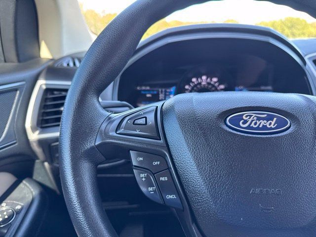 Used 2022 Ford Edge SE w/ Black Appearance Package AWD/4WD image 10