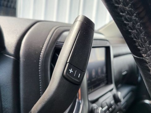 Used 2021 Chevrolet Silverado 1500 LT AWD/4WD image 25