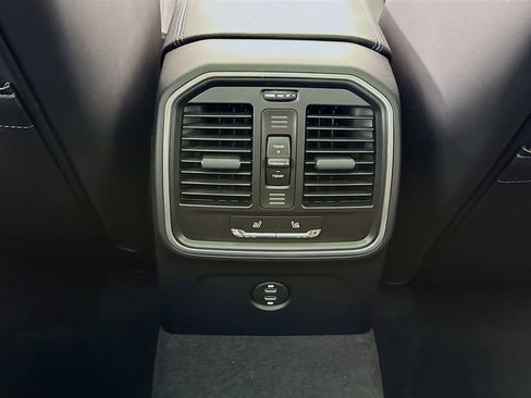 New 2026 Porsche Macan Turbo image 29