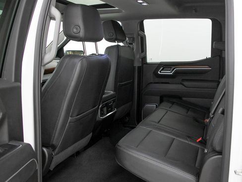 Used 2025 GMC Sierra 1500 Denali w/ Technology Package AWD/4WD image 19
