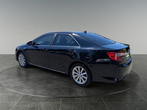 Used 2012 Toyota Camry XLE w/ Leather Pkg FWD image 7