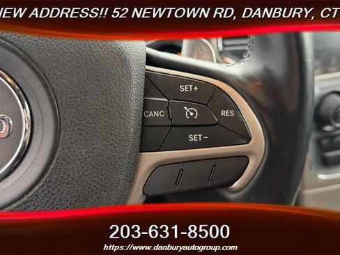 Used 2014 Jeep Grand Cherokee Limited AWD/4WD image 18