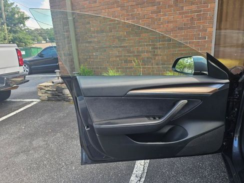 Used 2023 Tesla Model 3 Standard Range RWD image 32