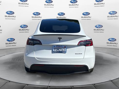 Used 2023 Tesla Model Y Long Range AWD/4WD image 4