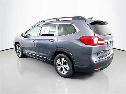 Used 2022 Subaru Ascent Premium w/ Convenience Package image 5