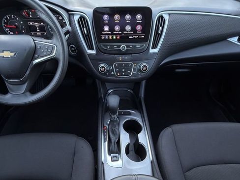 Used 2023 Chevrolet Malibu LT FWD image 16