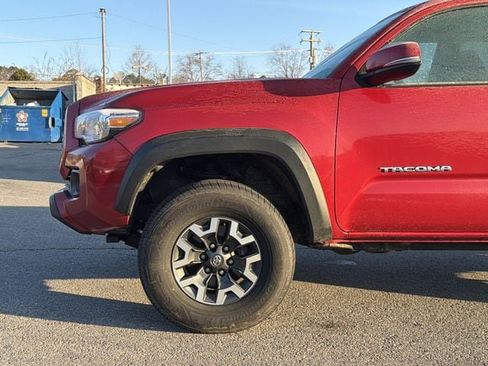 Used 2023 Toyota Tacoma SR5 image 9