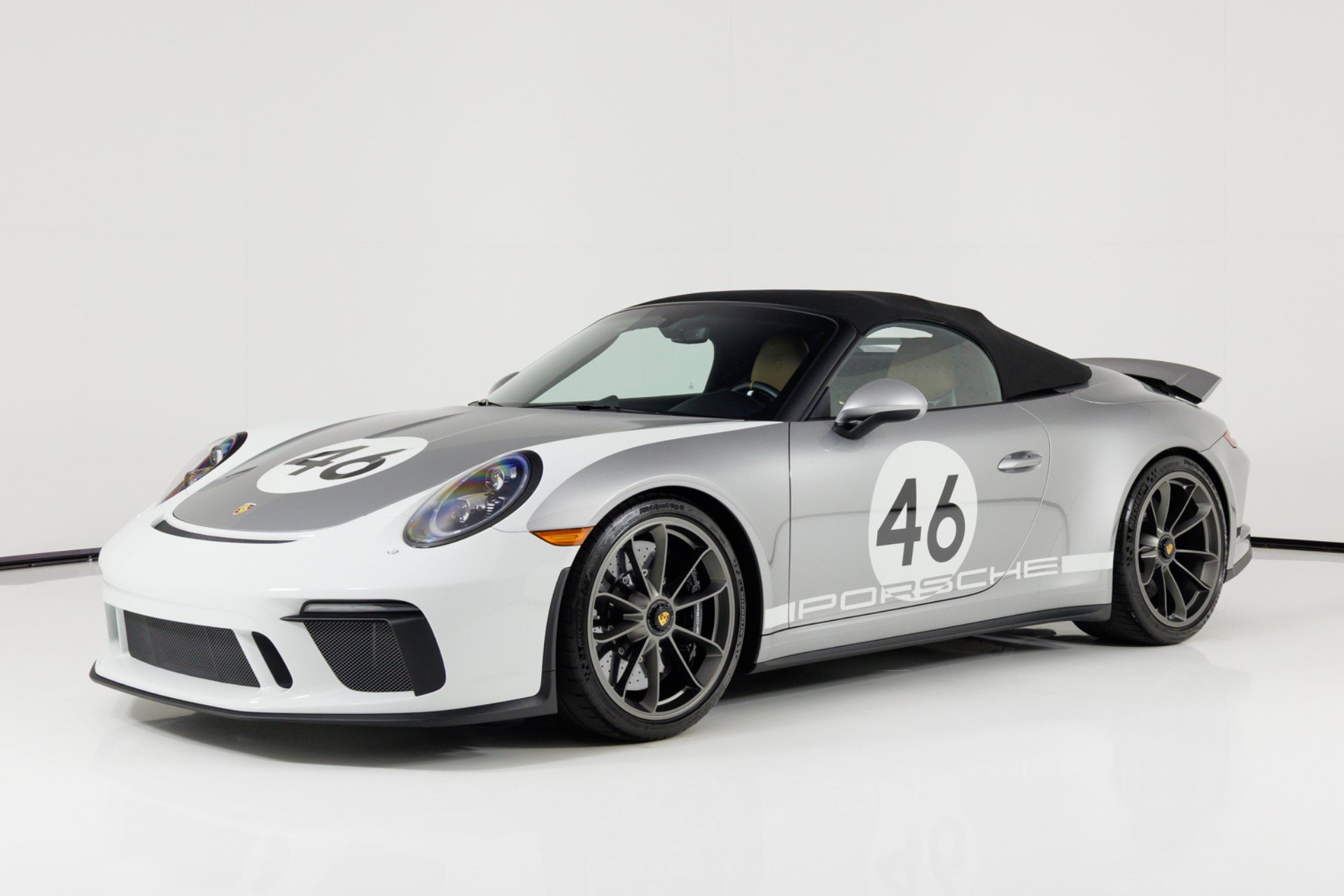 Used 2019 Porsche 911 Speedster RWD image 9
