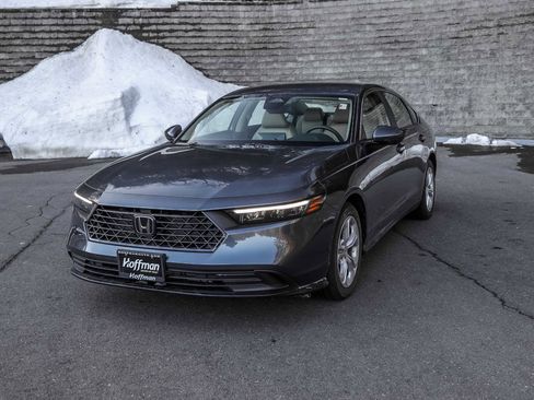 Used 2025 Honda Accord LX image 9