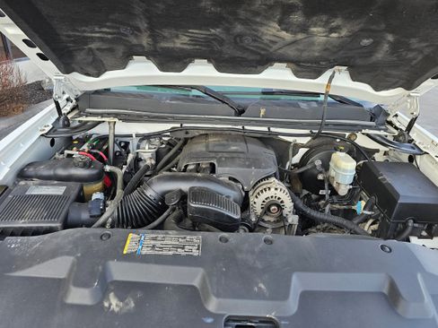 Used 2010 Chevrolet Silverado 1500 W/T w/ Skid Plate Package image 19