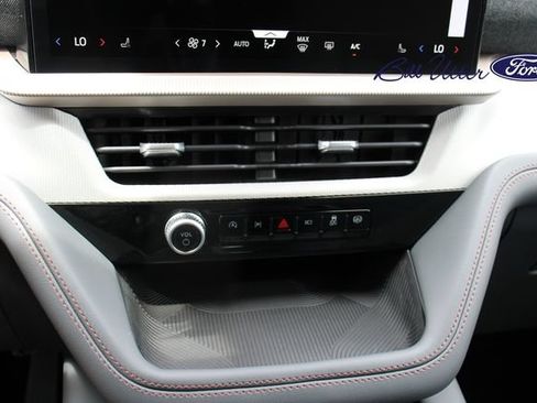 New 2026 Ford Explorer Active RWD image 11