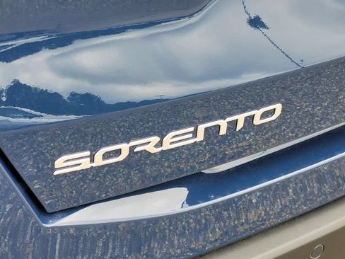 New 2026 Kia Sorento S w/ S Panoramic Sunroof Package FWD image 6