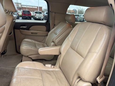 Used 2009 GMC Yukon XL Denali image 22