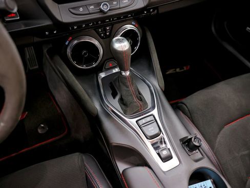 Used 2019 Chevrolet Camaro ZL1 image 15