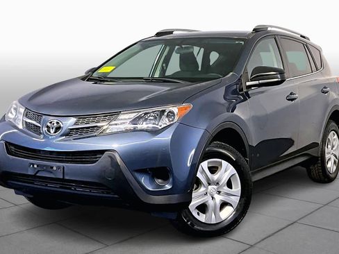 Used 2014 Toyota RAV4 LE image 1