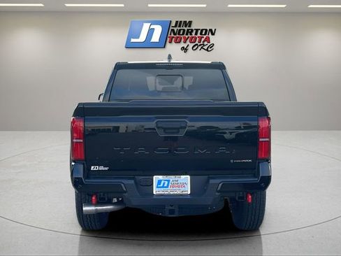 New 2025 Toyota Tacoma TRD Off-Road image 6