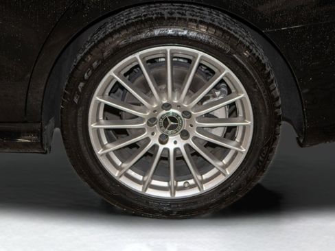 Used 2022 Mercedes-Benz E 350 Sedan image 35