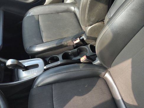 Used 2016 Chevrolet Trax LT w/ LT Convenience Package image 26