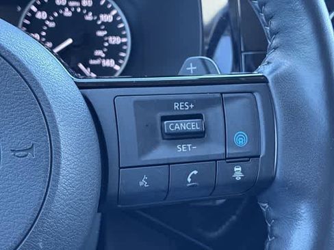 Used 2022 Nissan Pathfinder SL image 25