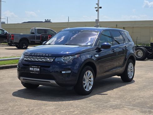 Used 2019 Land Rover Discovery Sport HSE AWD/4WD image 8
