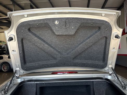 Used 2004 Ford Thunderbird image 86