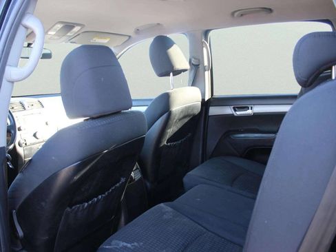 Used 2009 Kia Borrego LX image 8