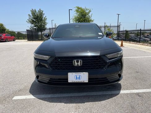 Used 2023 Honda Accord Sport image 2