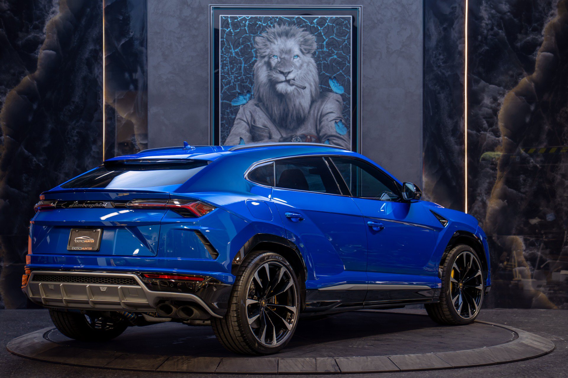 Used 2019 Lamborghini Urus AWD/4WD image 8