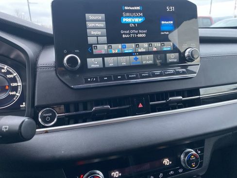 Used 2024 Mitsubishi Outlander 4WD Plug-In Hybrid image 14