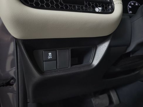 Used 2025 Honda HR-V LX image 22