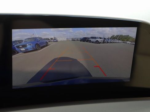 Used 2024 Cadillac XT4 Luxury w/ Cold Weather Package image 30