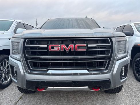 Used 2023 GMC Yukon AT4 w/ AT4 Premium Package image 2
