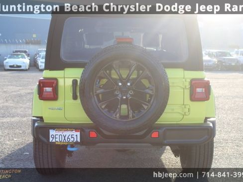 Used 2023 Jeep Wrangler Unlimited Sahara image 4