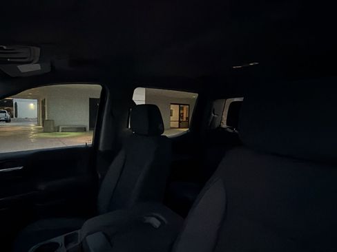 Used 2021 Chevrolet Silverado 1500 LT image 10