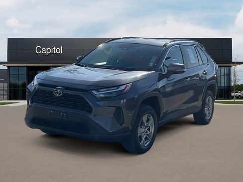 Used 2023 Toyota RAV4 XLE image 1
