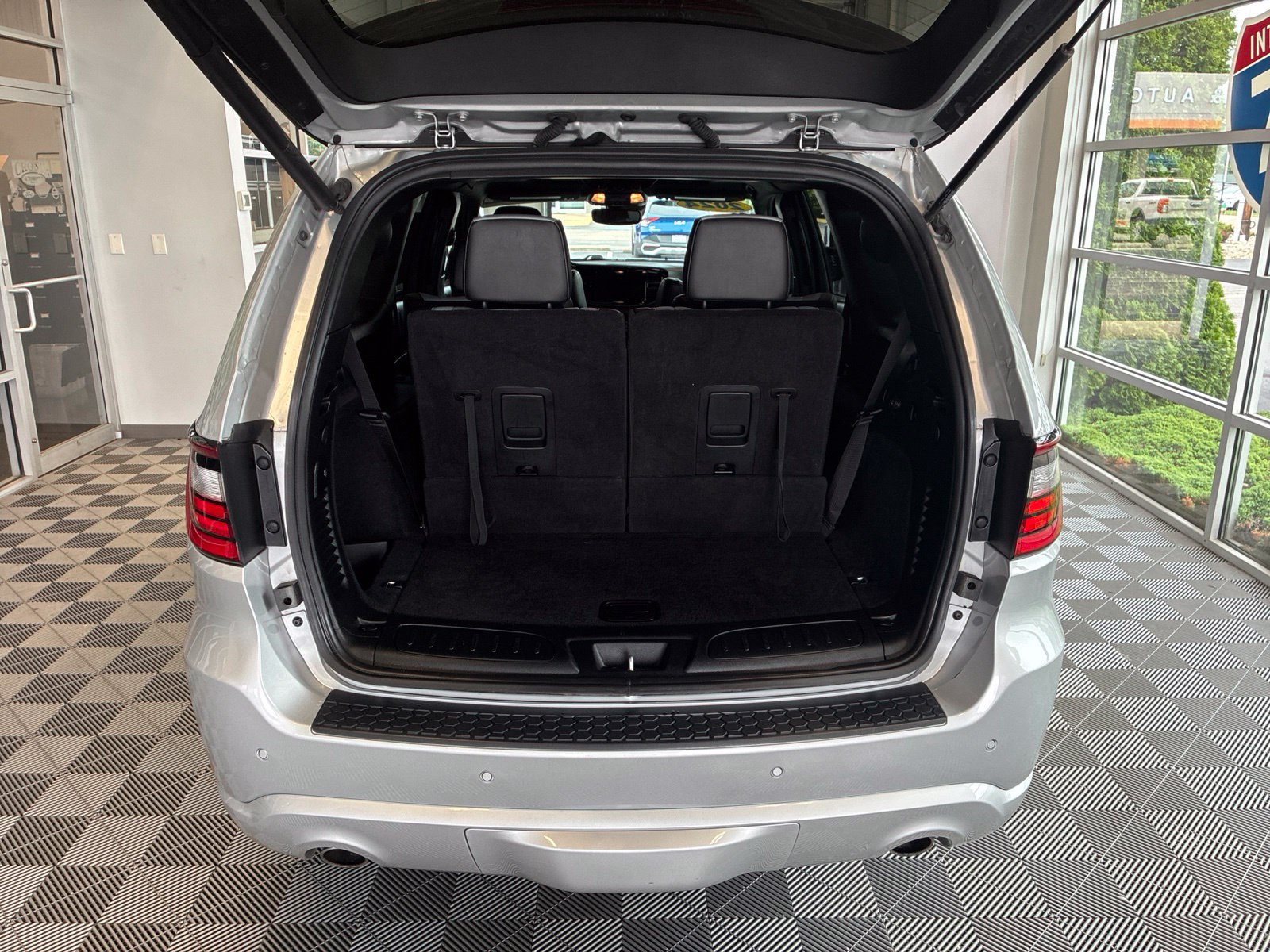 Used 2024 Dodge Durango R/T AWD/4WD image 11