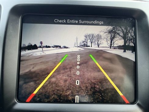 Used 2017 Jeep Cherokee Latitude w/ Cold Weather Group image 19