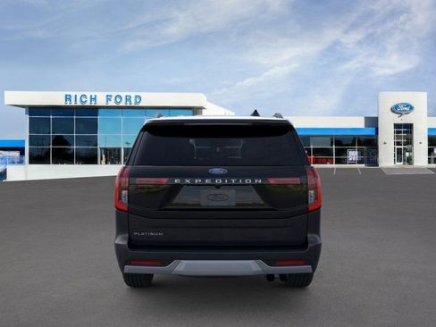 New 2026 Ford Expedition Platinum w/ Platinum Ultimate Package AWD/4WD image 5