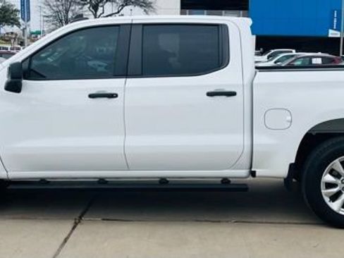 Used 2023 Chevrolet Silverado 1500 Custom image 7