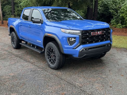 New 2026 GMC Canyon Elevation w/ Convenience Package RWD image 35