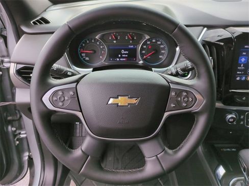 Certified 2023 Chevrolet Traverse LT image 13