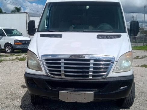 Used 2008 Dodge Sprinter 3500 image 3