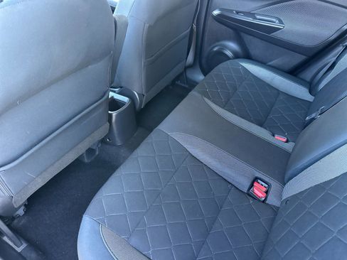 Used 2019 Nissan Kicks SV image 12