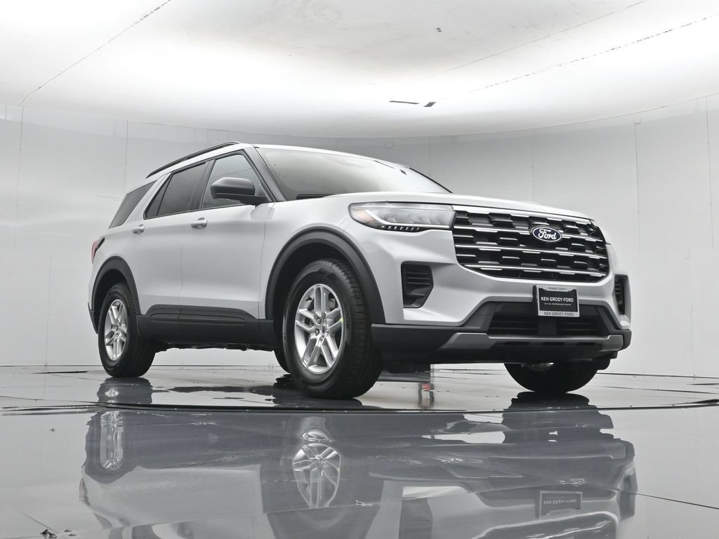 New 2027 Ford Explorer Active RWD image 3