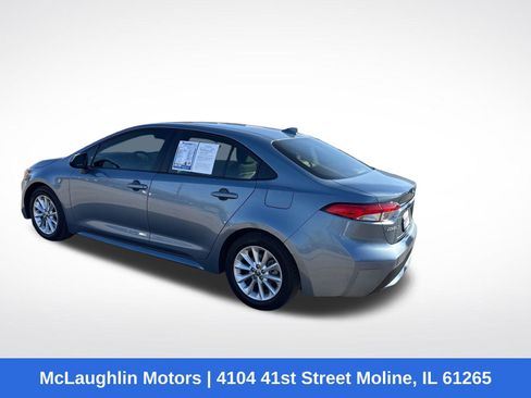 Used 2020 Toyota Corolla LE w/ LE Premium Package image 3