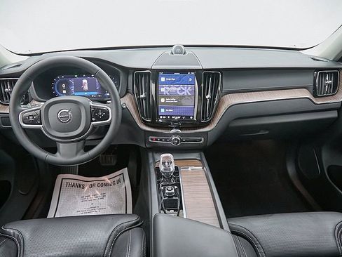 Certified 2023 Volvo XC60 B5 Ultimate image 26