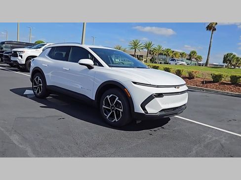 New 2026 Chevrolet Equinox EV LT image 24