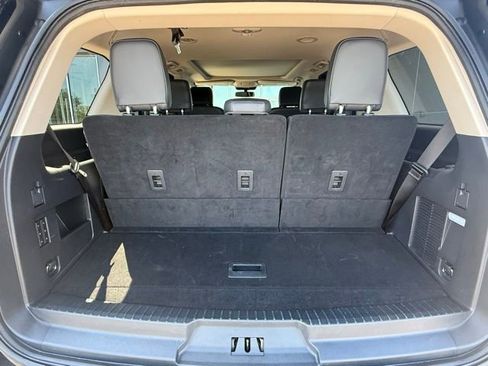Certified 2024 Ford Expedition XLT RWD image 18