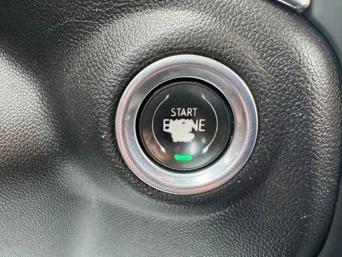 Used 2022 GMC Sierra 2500 SLE w/ SLE Convenience Package AWD/4WD image 19
